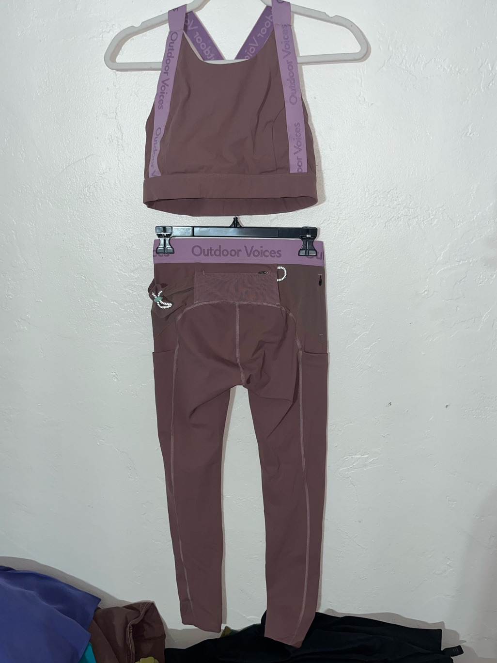 Outdoor Voices Snacks Set In Mauve Top Medium Leggings Small Utility Hiking Gym